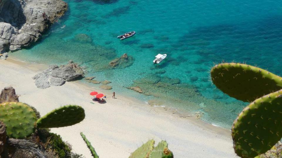Villa Kampia Capo Vaticano Esterno foto